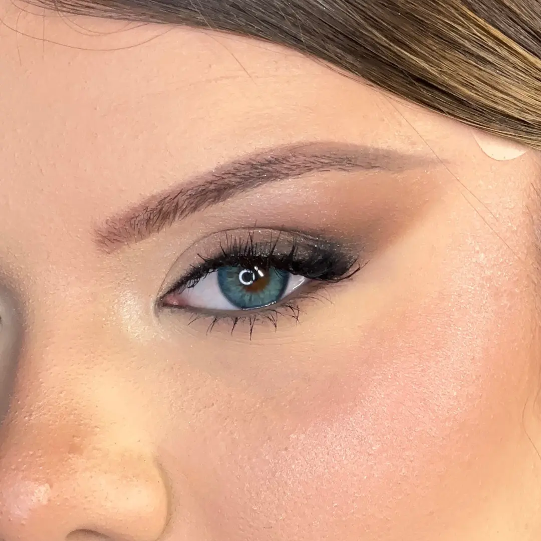 עדשות צבע Iris Blue